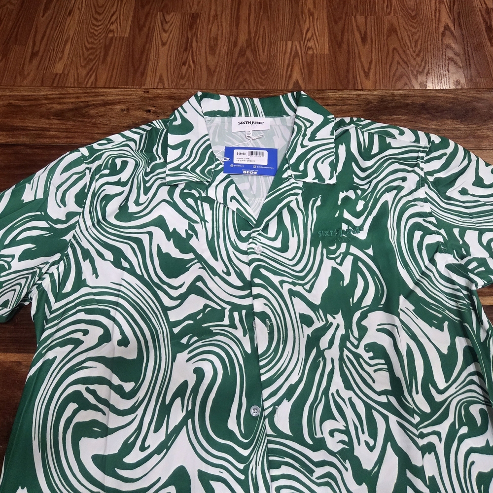 Sixth June's Green and White Men's Button-up Shirt